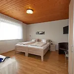 Gisela Bed & Self Check-in Business Jakobsweg בית הארחה