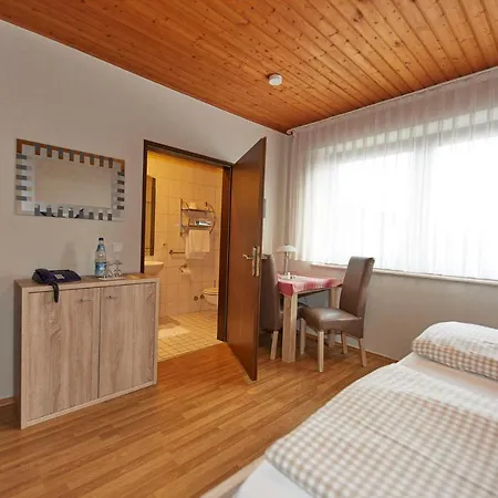 Gisela Bed & Self Check-in Business Jakobsweg Gæstehus Brakel