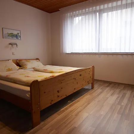 Pensjonat Gisela Bed & Self Check-in Business Jakobsweg 3*