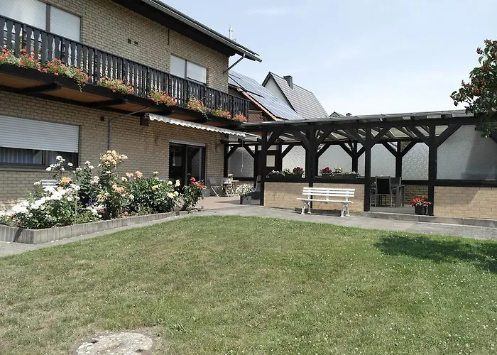 Gisela Bed And Self Check In ゲストハウス 3*